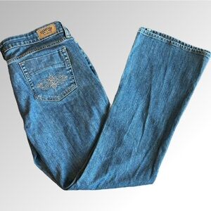 Levi's Signature Jeans Women’s‎ 18M Blue Medium Rinse Modern Bootcut Blue Jeans